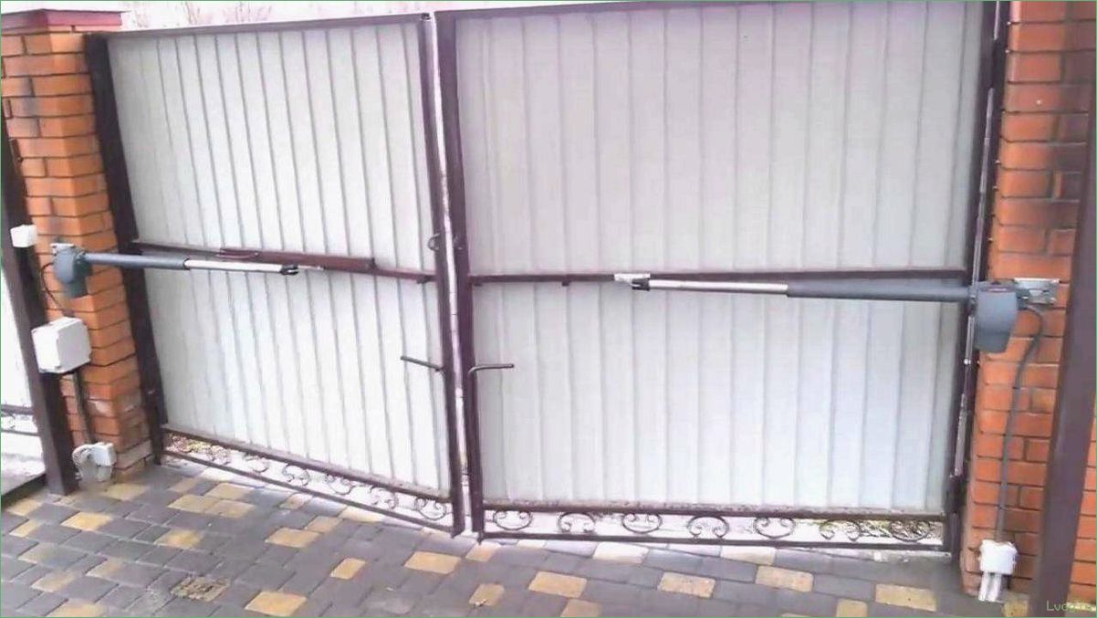 Особенности засовов для распашных ворот: выбор, установка, ремонт