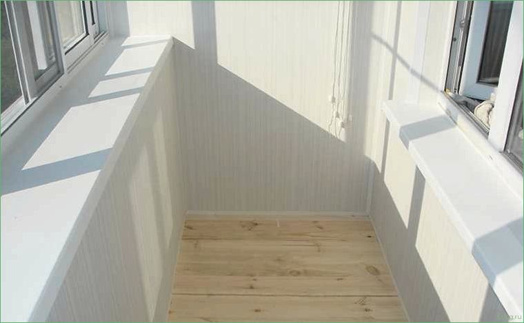 Отделка балкона пластиковыми панелями: советы и рекомендации